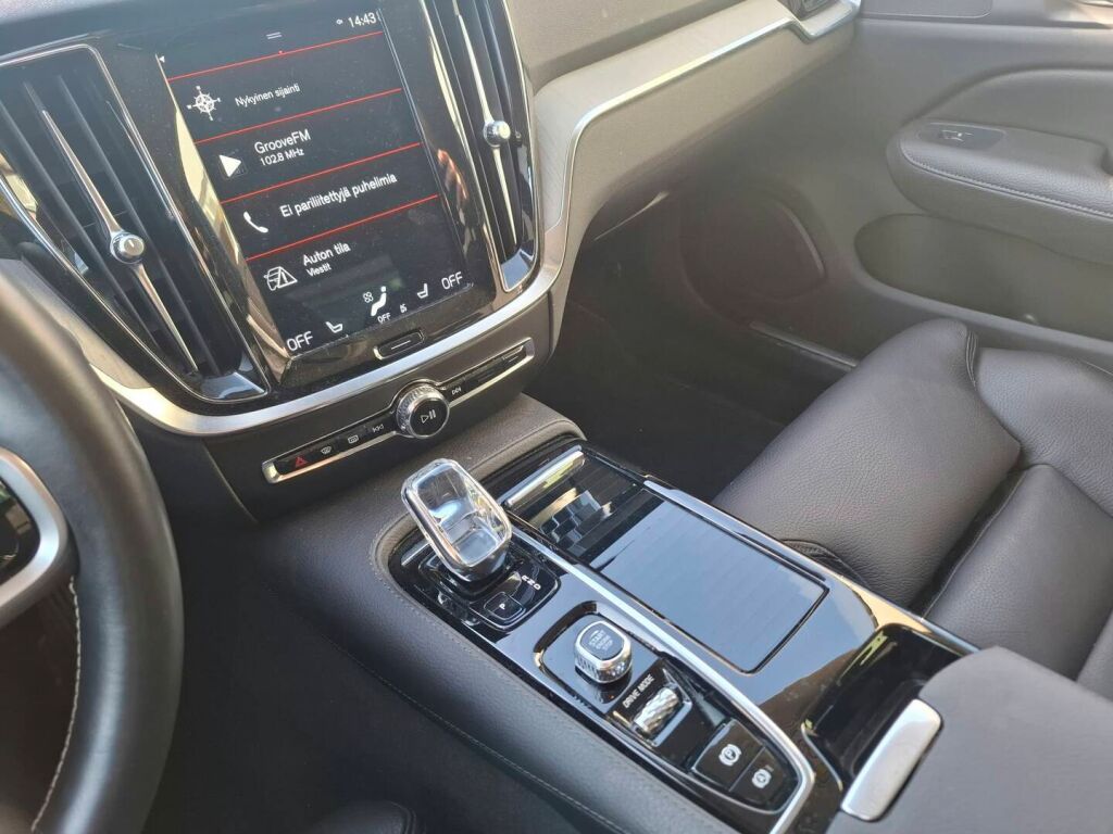 Volvo S60 2020 Valkoinen