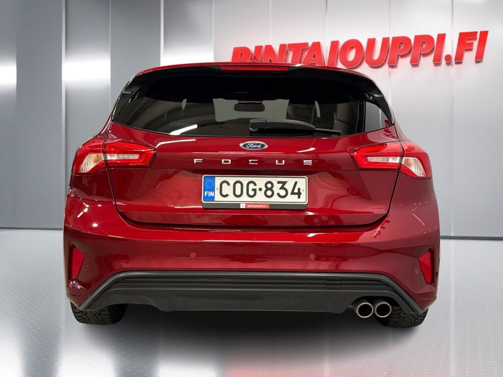 Ford Focus 2020 Punainen