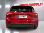 Ford Focus 2020 Punainen