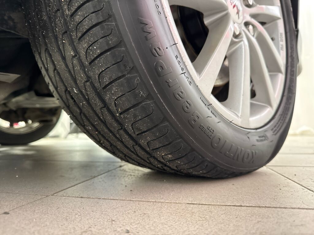 Ford Focus 2015 Valkoinen