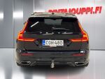 Volvo V60 2020 Musta