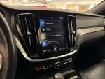 Volvo V60 2020 Musta