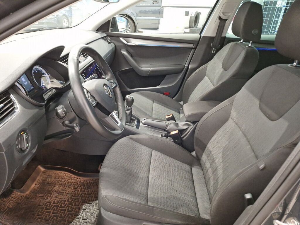 Skoda Octavia 2020 Harmaa