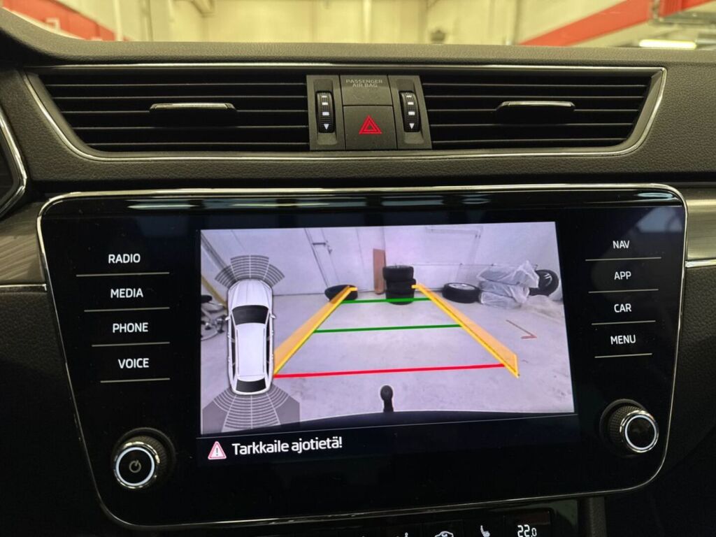 Skoda Superb 2020 Valkoinen