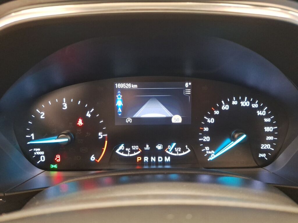 Ford Focus 2019 Sininen