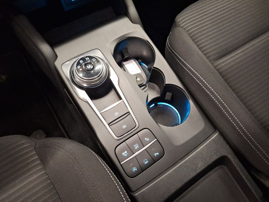 Ford Focus 2019 Sininen