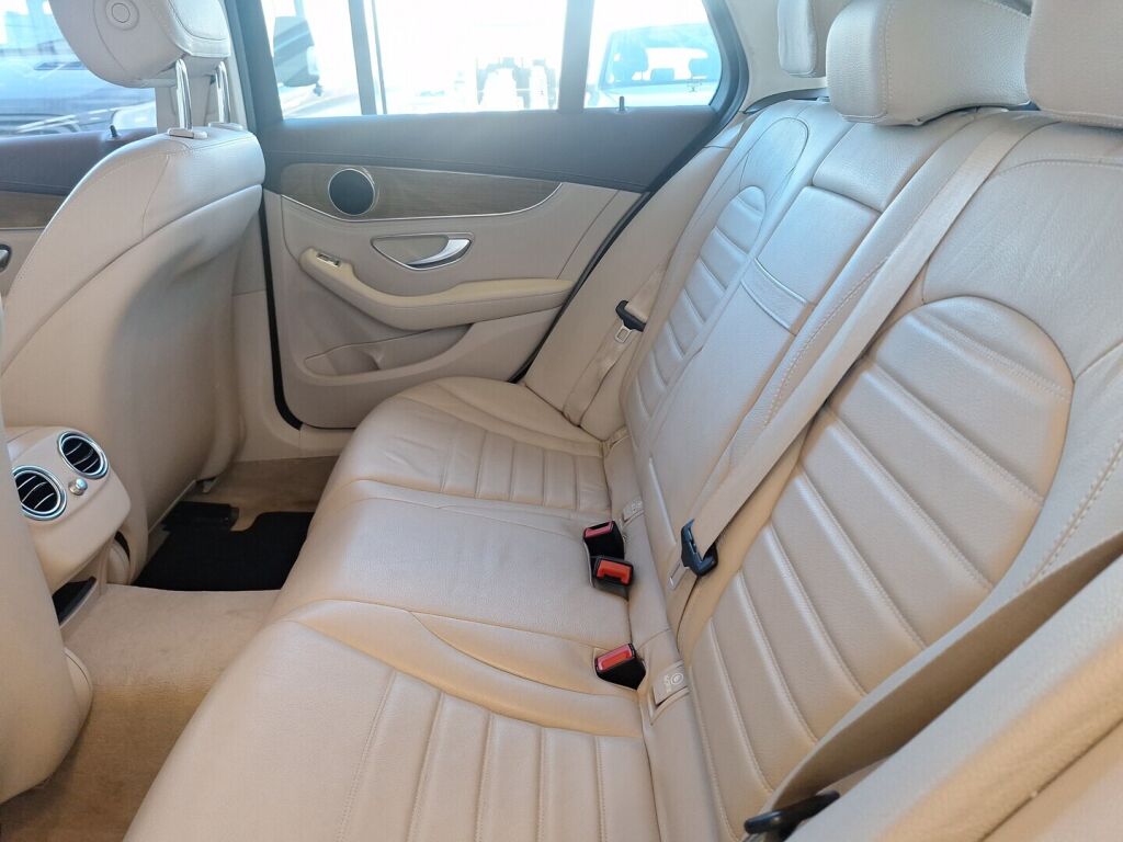 Mercedes-Benz C 2015 Harmaa