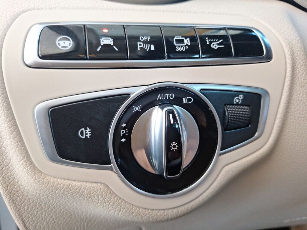 Mercedes-Benz C 2015 Harmaa