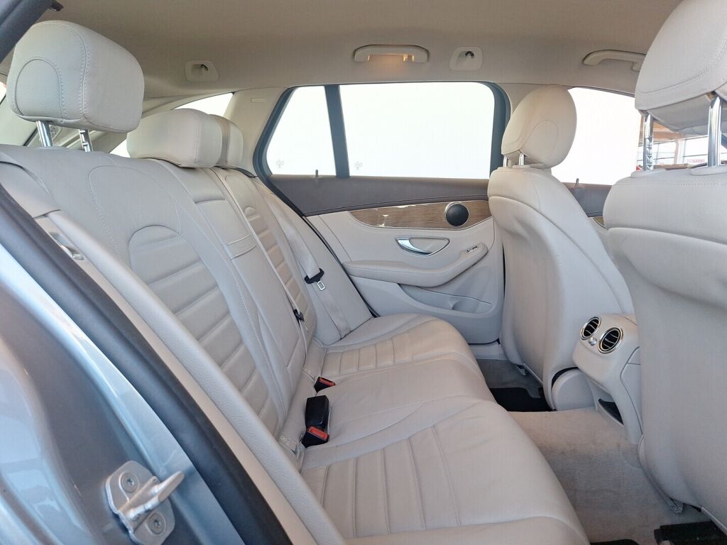 Mercedes-Benz C 2015 Harmaa