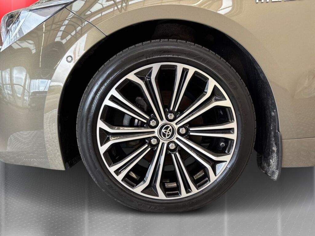 Toyota Corolla 2020 Ruskea (beige)