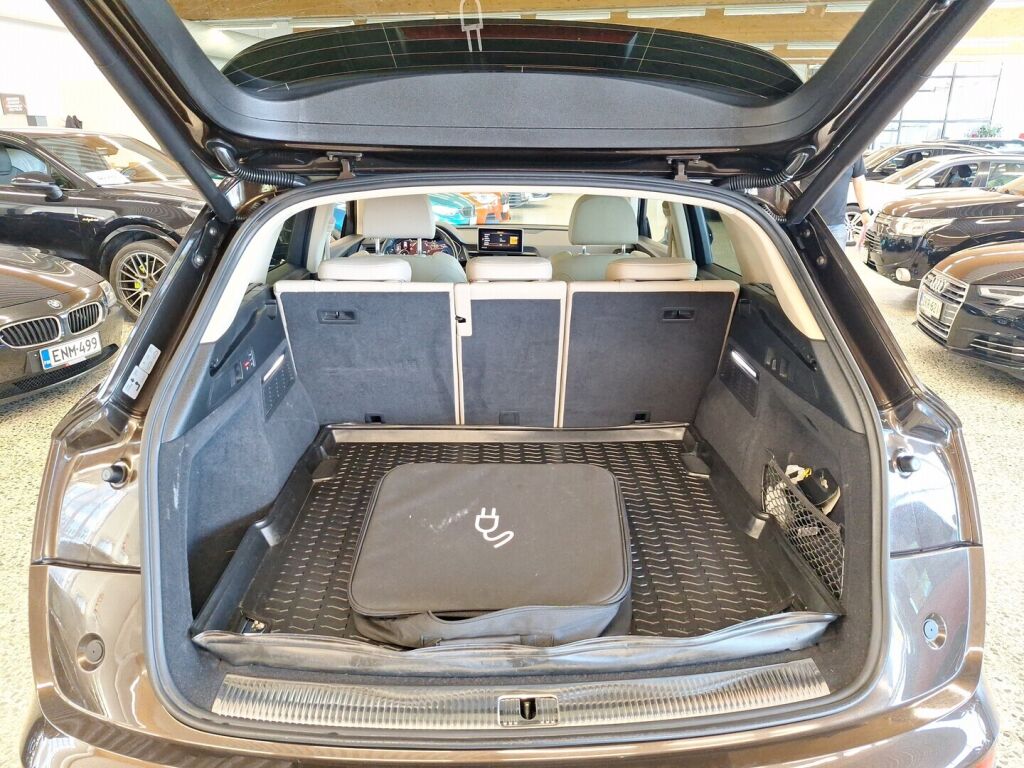 Audi Q5 2020 Ruskea (beige)