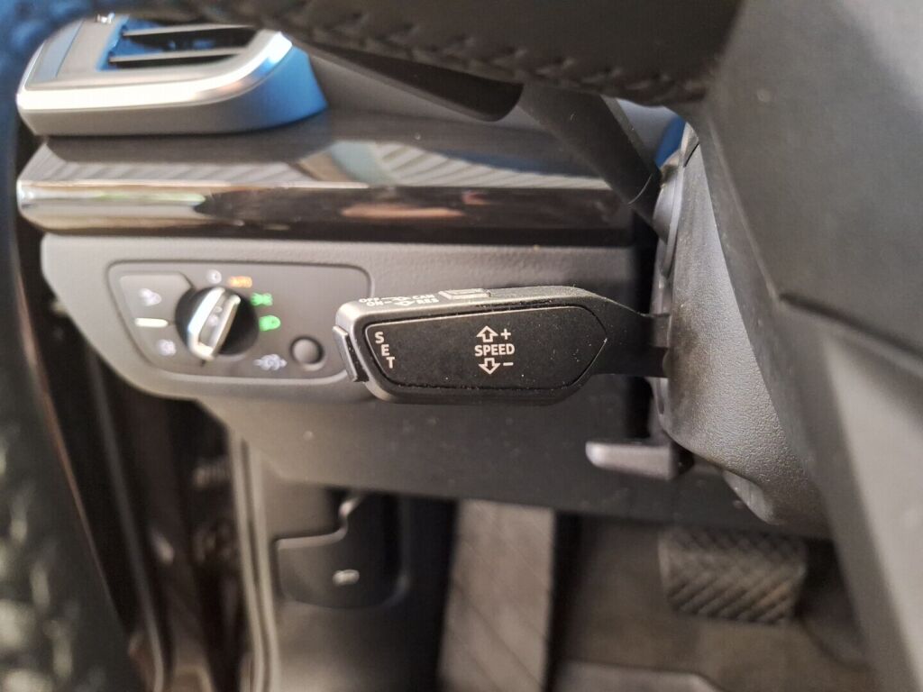 Audi Q5 2020 Ruskea (beige)