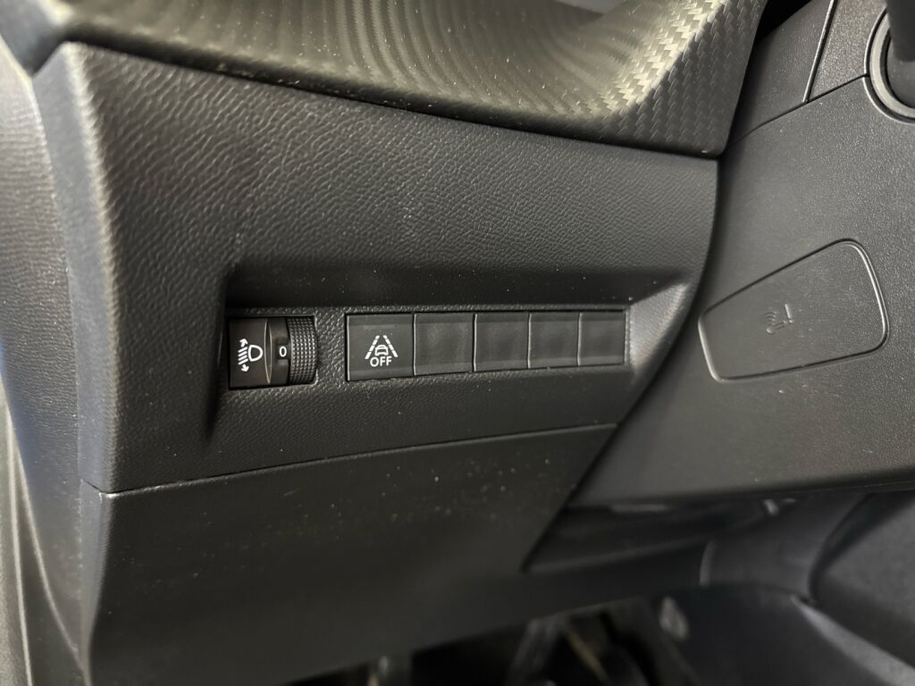 Peugeot 208 2020 Sininen