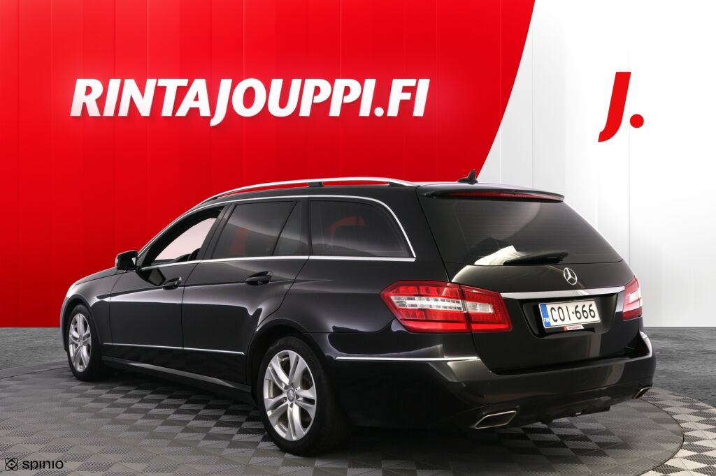 Mercedes-Benz E 2013 Musta