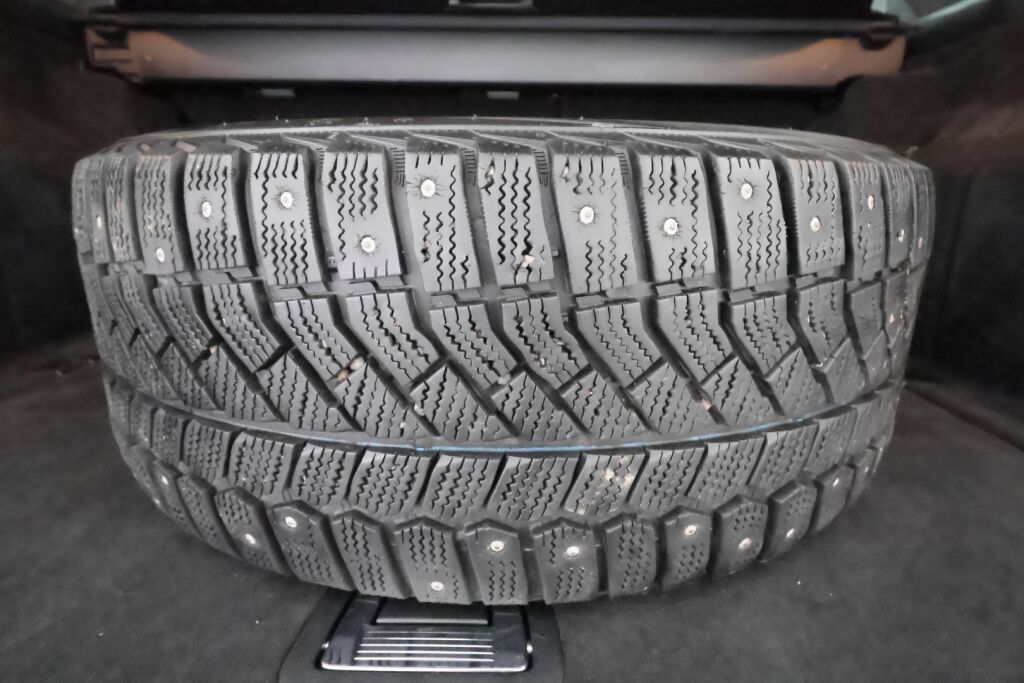 Mercedes-Benz E 2013 Musta