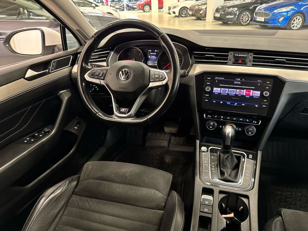 Volkswagen Passat 2020 Valkoinen