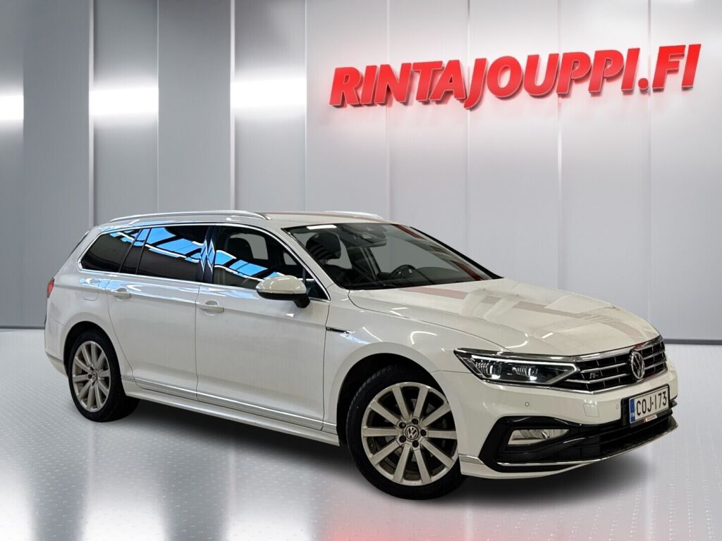 Volkswagen Passat 2020 Valkoinen