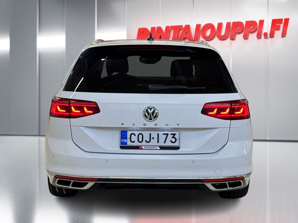 Volkswagen Passat 2020 Valkoinen