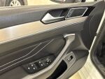 Volkswagen Passat 2020 Valkoinen