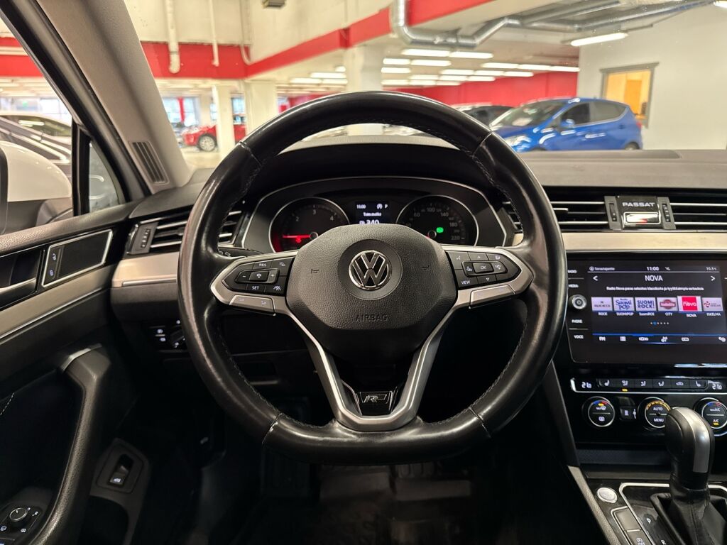 Volkswagen Passat 2020 Valkoinen
