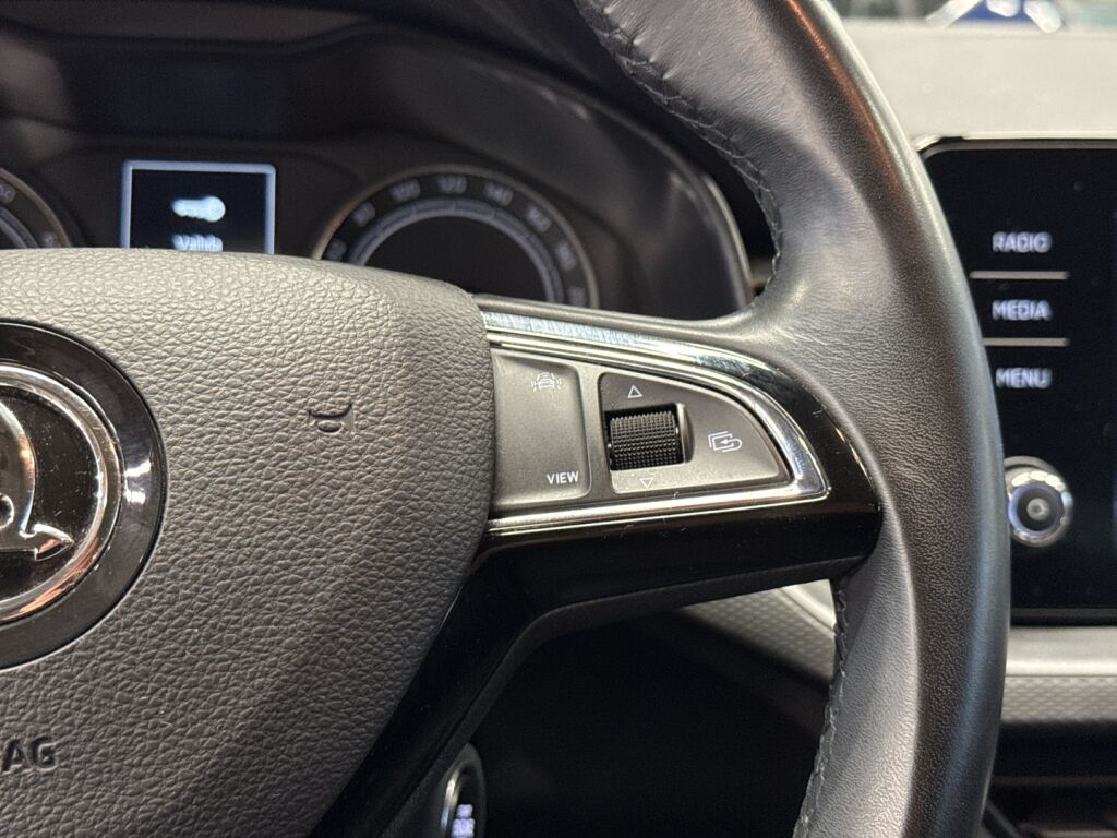 Skoda Scala 2020 Sininen