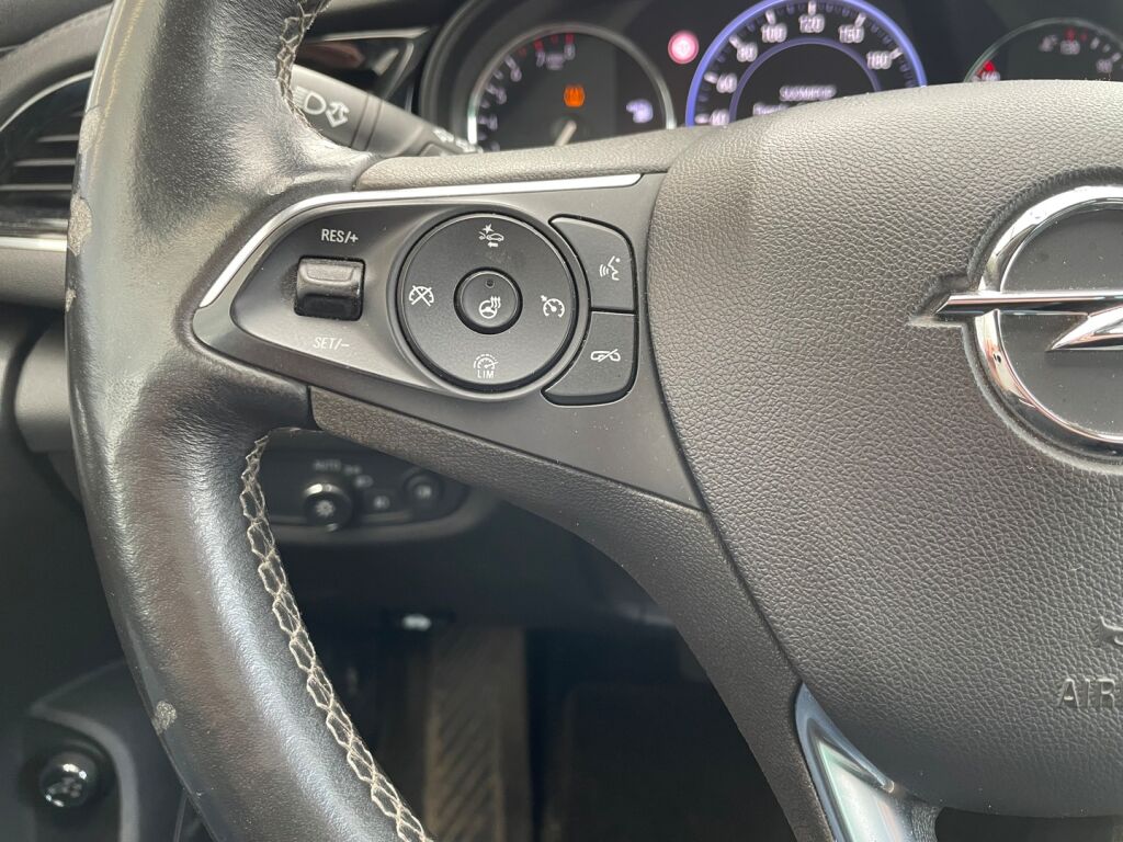 Opel Insignia 2020 Valkoinen