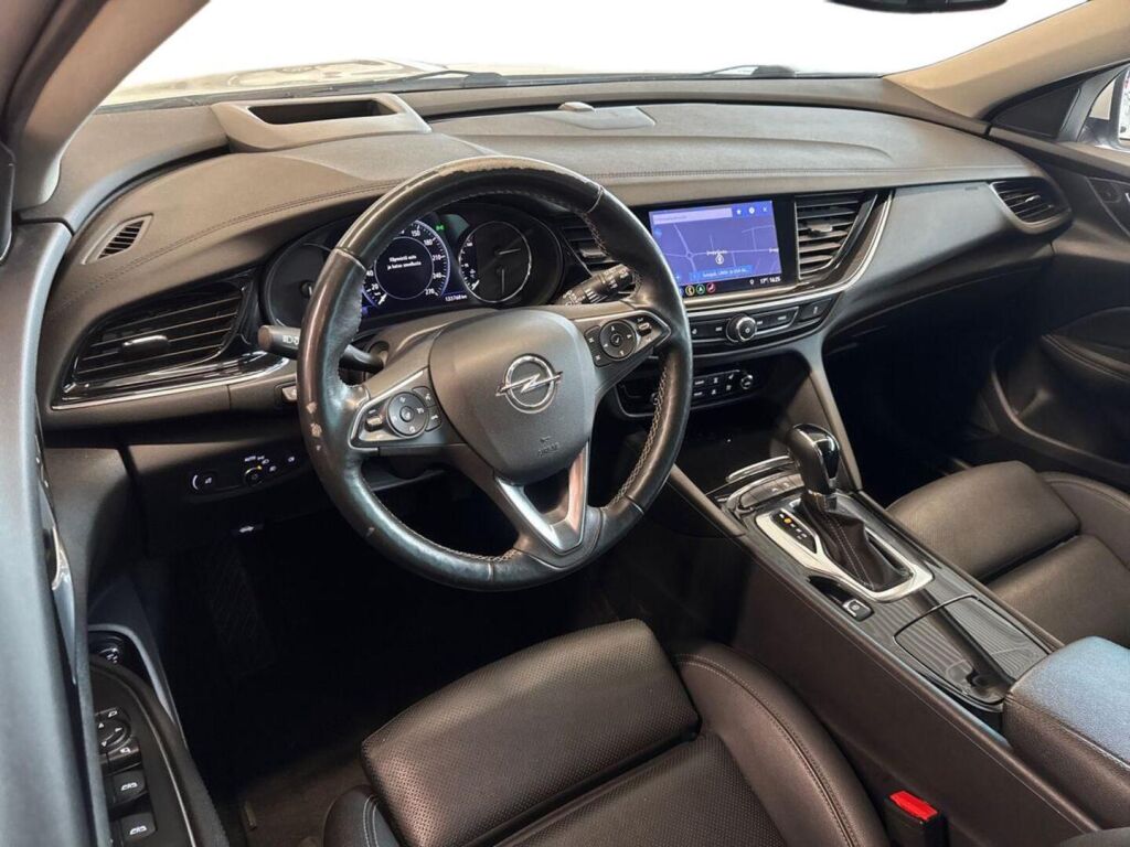 Opel Insignia 2020 Valkoinen