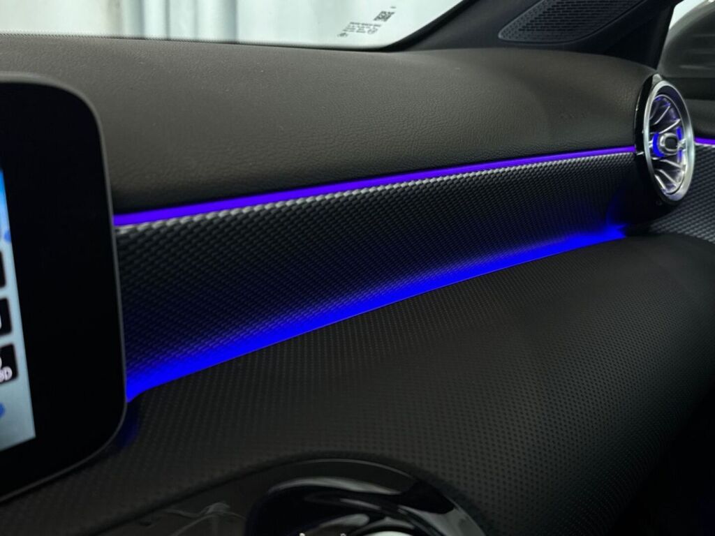 Mercedes-Benz A 2020 Harmaa