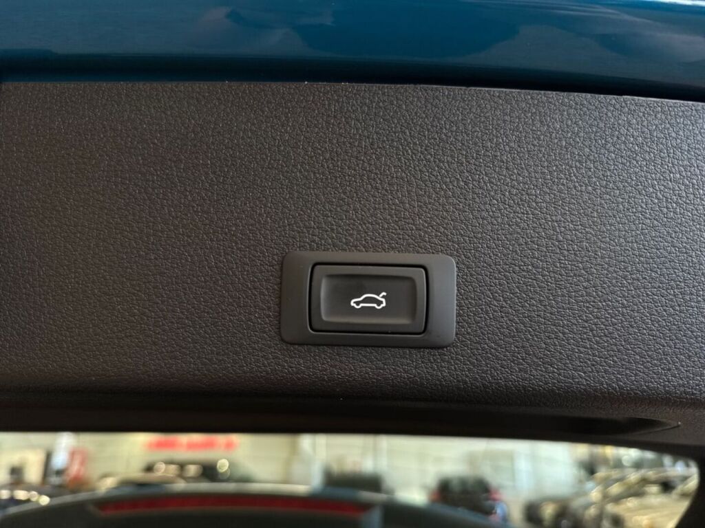 Audi e-tron 2020 Sininen