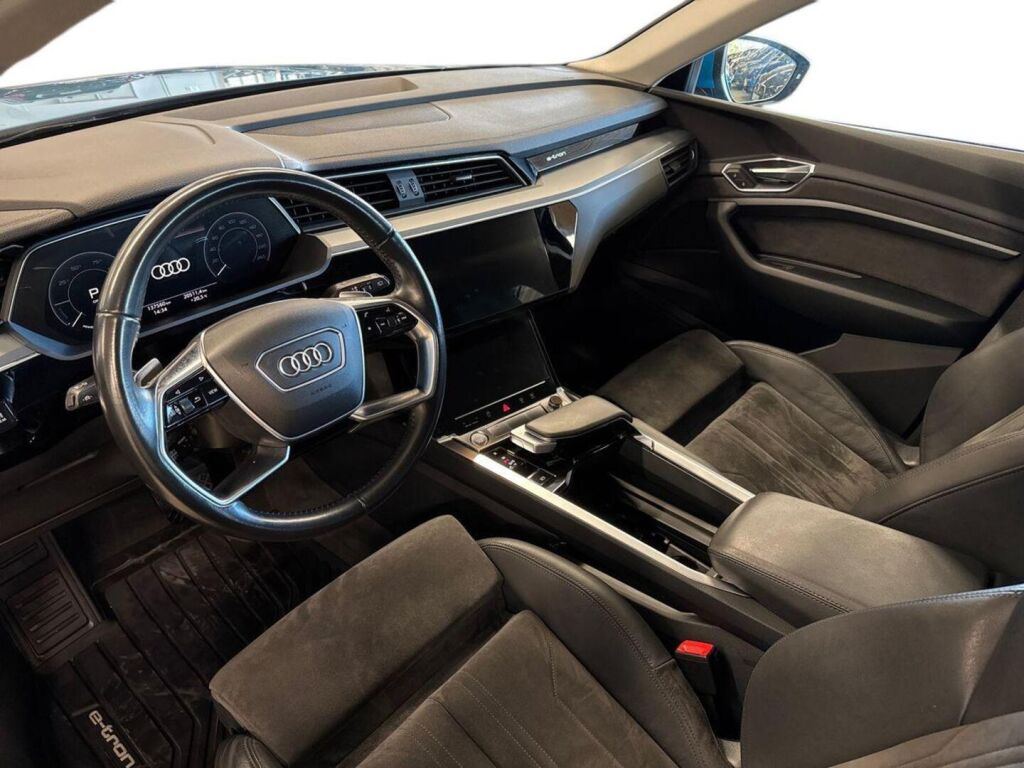 Audi e-tron 2020 Sininen