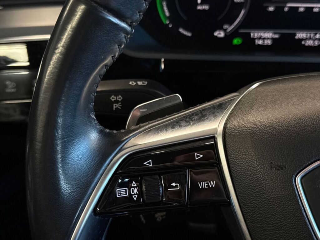 Audi e-tron 2020 Sininen
