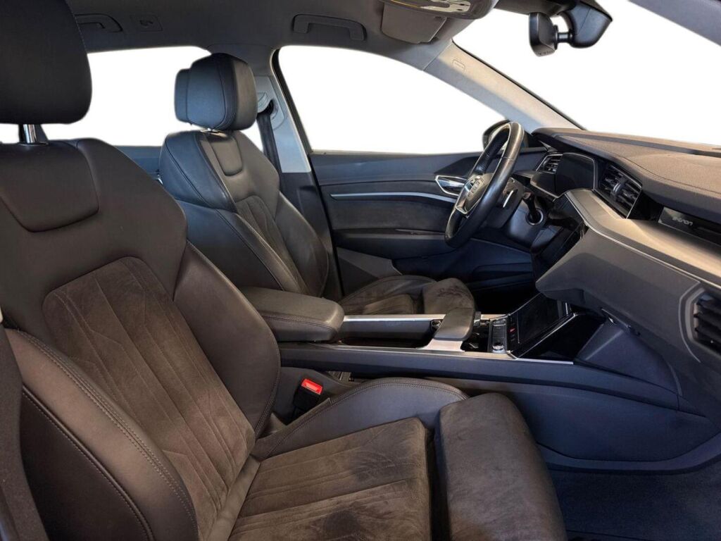 Audi e-tron 2020 Sininen