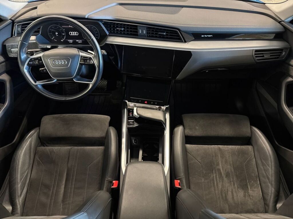 Audi e-tron 2020 Sininen
