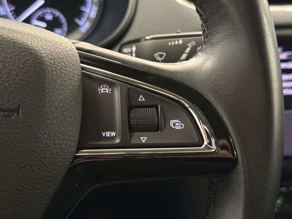 Skoda Octavia 2020 Harmaa