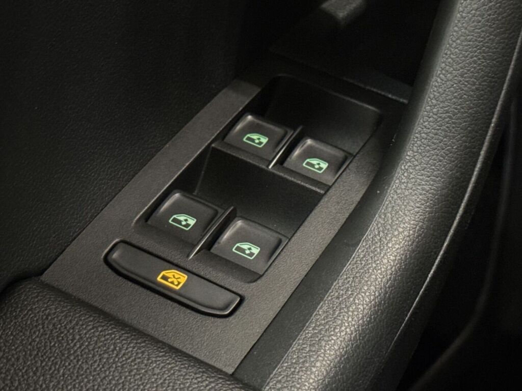 Skoda Octavia 2020 Harmaa