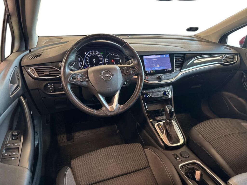 Opel Astra 2020 Metallinhohto Punainen