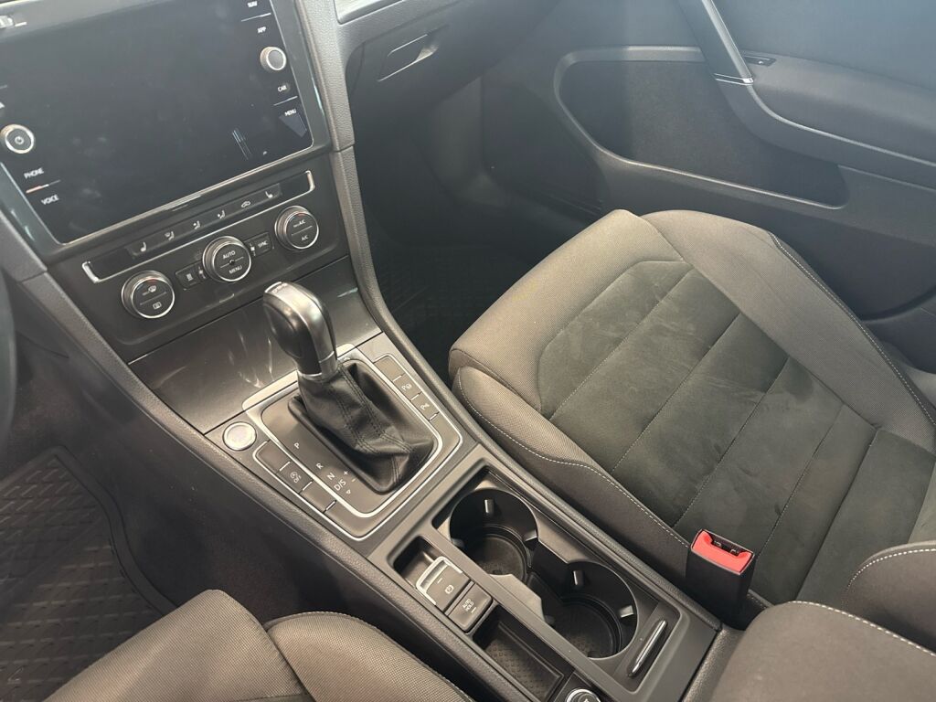 Volkswagen Golf 2017 Hopea