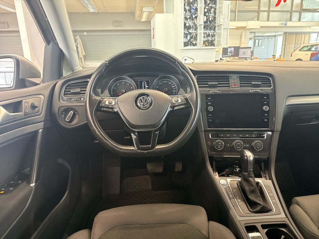 Volkswagen Golf 2017 Hopea