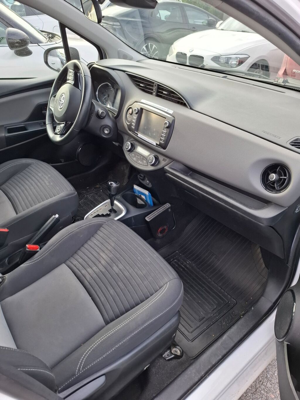 Toyota Yaris 1,5 Hybrid Active 5ov 2020, bild 7/8