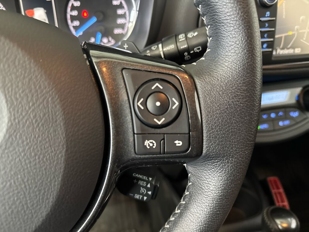 Toyota Yaris 2020 Valkoinen