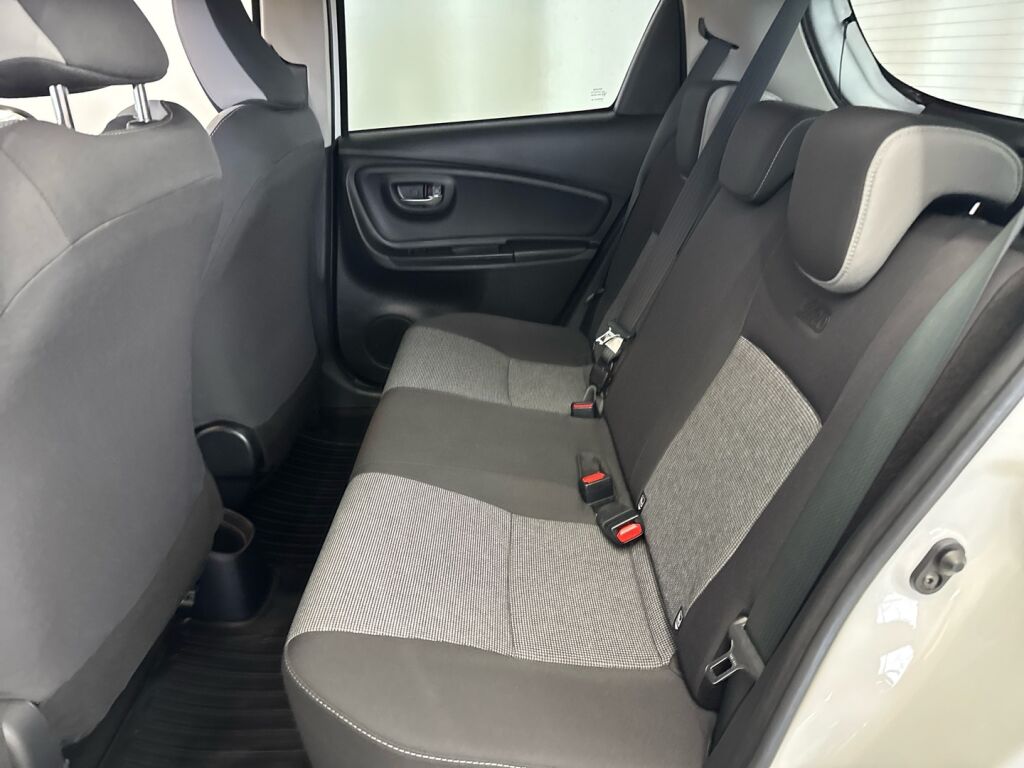 Toyota Yaris 2020 Valkoinen