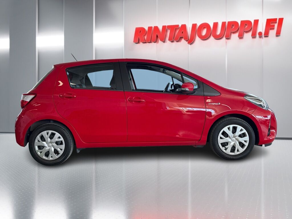 Toyota Yaris 2020 Punainen