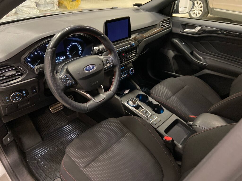 Ford Focus 2020 Harmaa