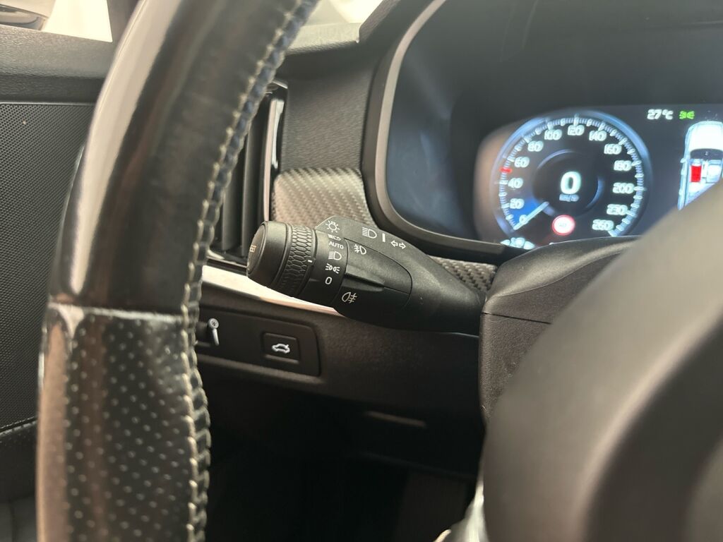 Volvo V90 2017 Sininen