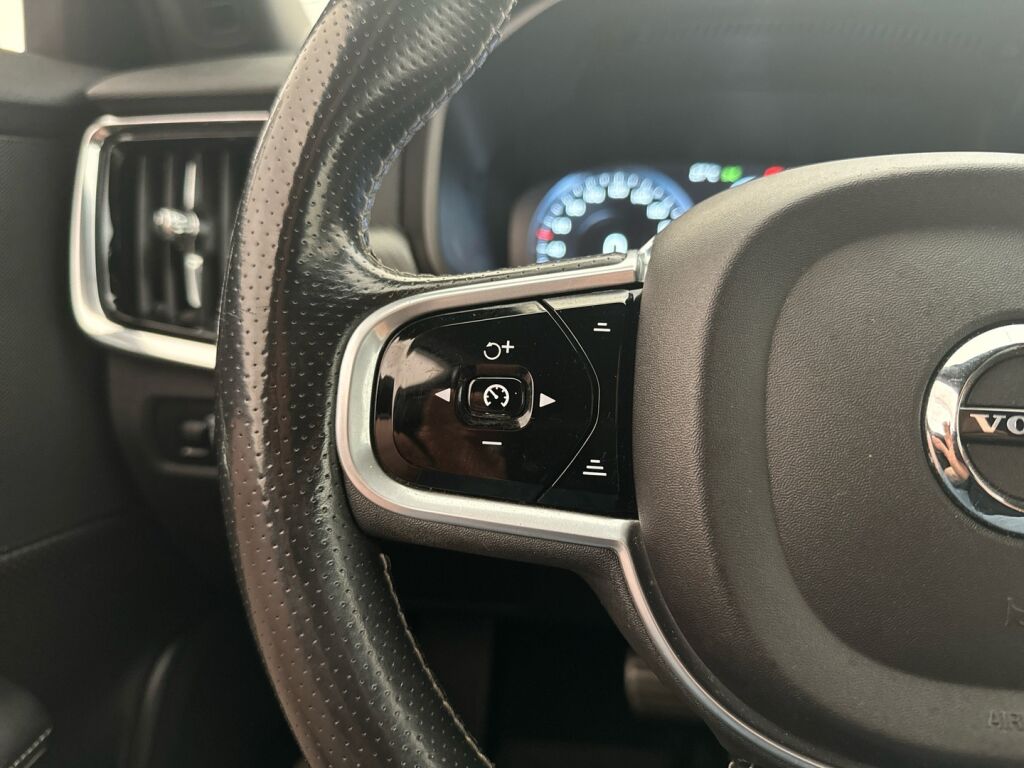 Volvo V90 2017 Sininen