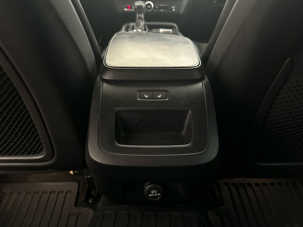 Volvo V90 2017 Sininen