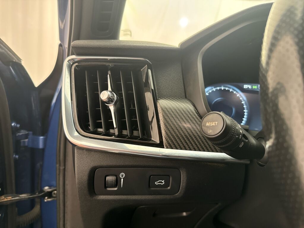 Volvo V90 2017 Sininen
