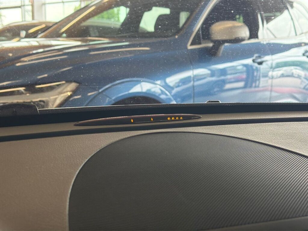 Mercedes-Benz E 2009 Musta