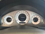 Mercedes-Benz E 2009 Musta