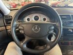 Mercedes-Benz E 2009 Musta